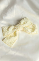 Penelope Cream Bow Hair Clip
